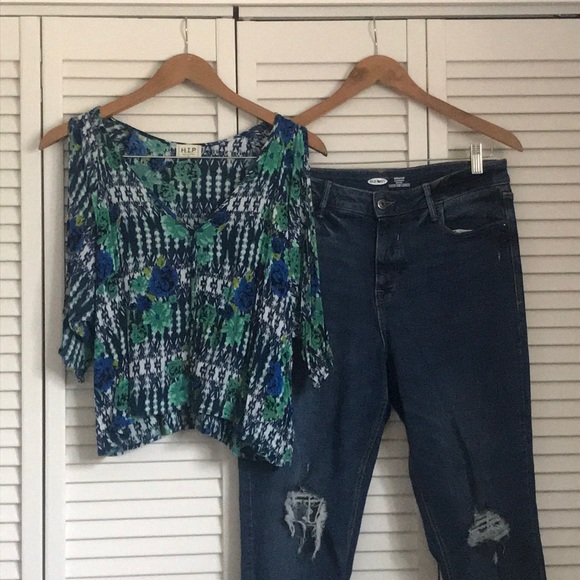 H.I.P. Short Sleeve Top - Picture 7 of 8